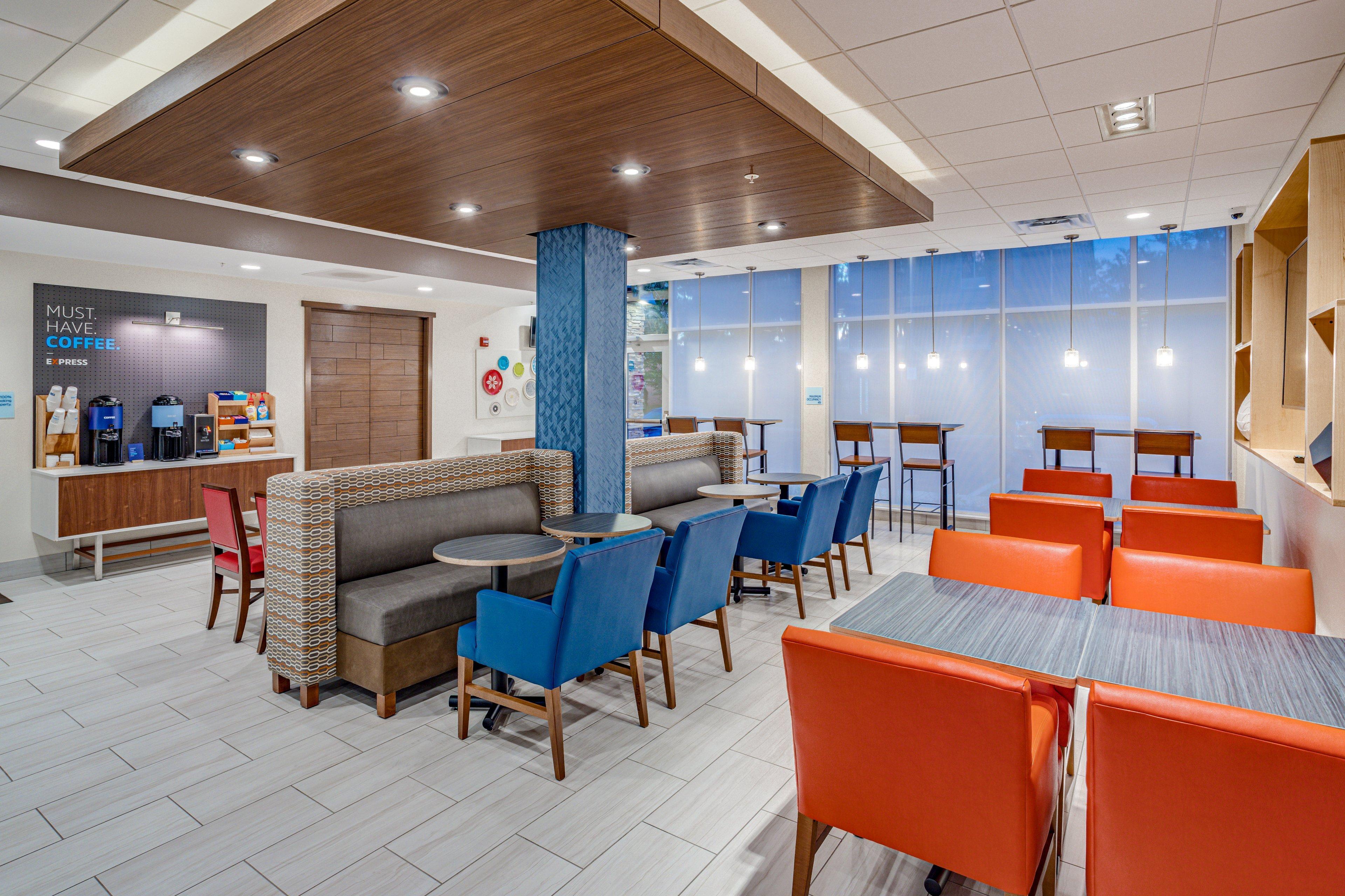Holiday Inn Express & Suites - Elkhart North By Ihg Экстерьер фото