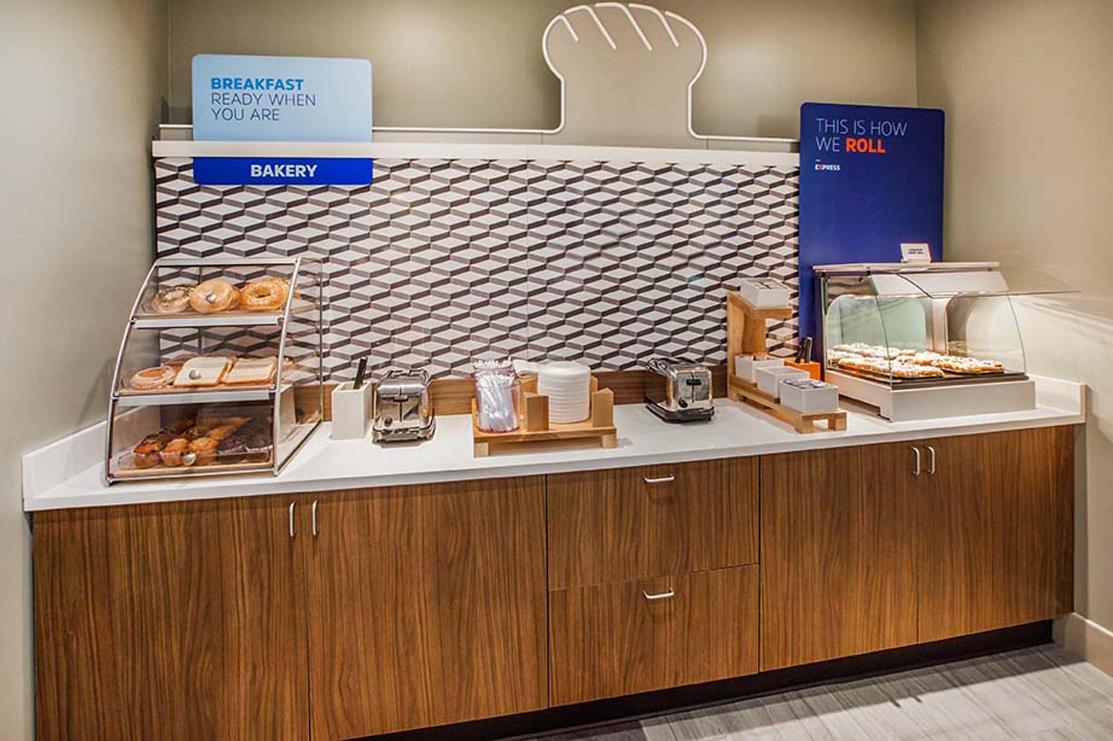 Holiday Inn Express & Suites - Elkhart North By Ihg Экстерьер фото