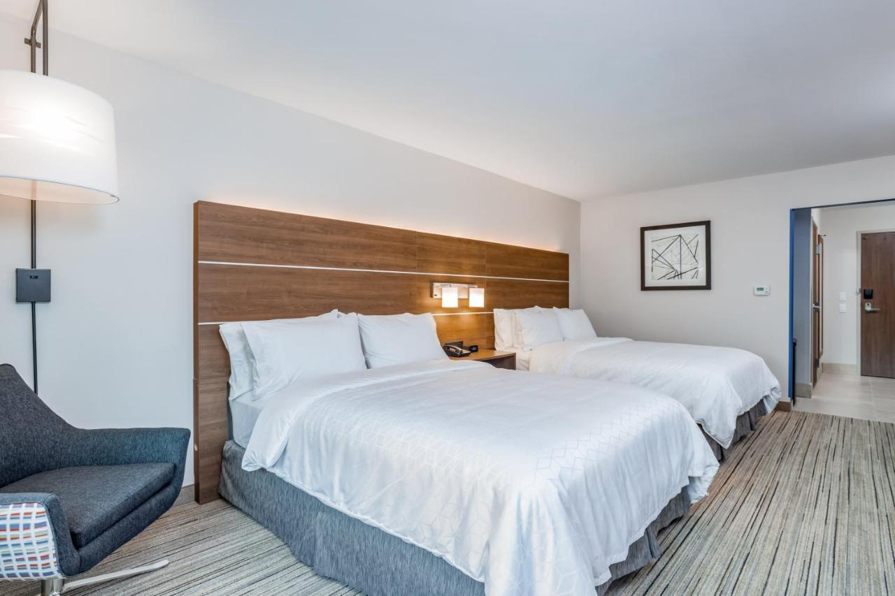 Holiday Inn Express & Suites - Elkhart North By Ihg Экстерьер фото